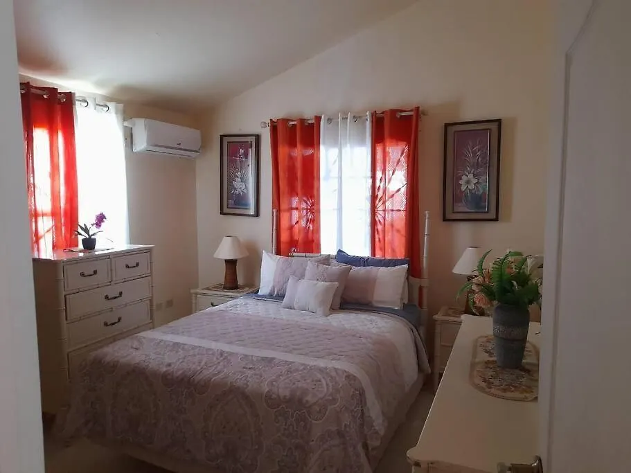 Villa Relaxing 2-Bedroom House With Private Pool And Spa Old Harbour